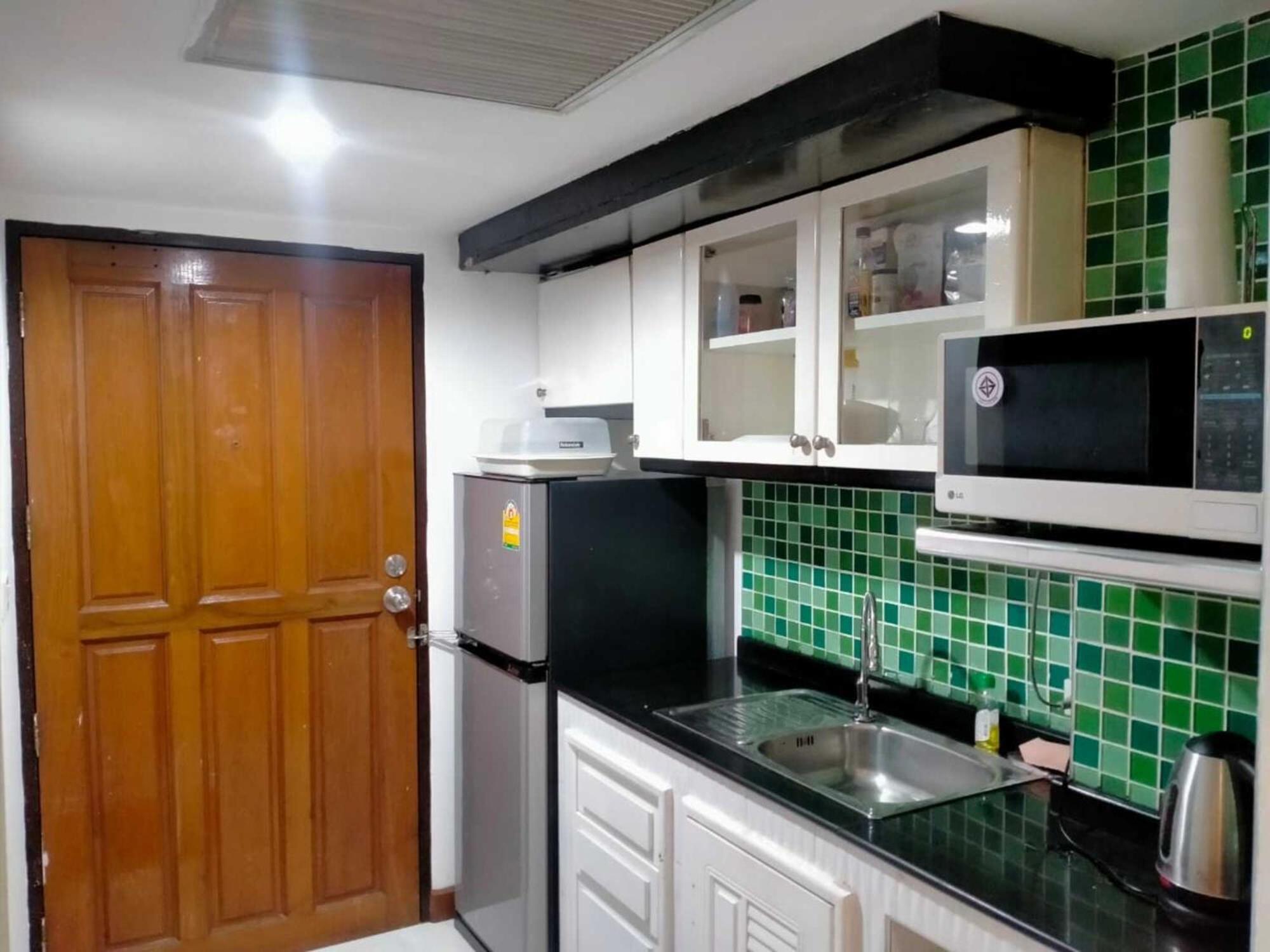 Spacious 1,2 & 3 Bedroom Serviced Omni - Nana Bts * Bangkok